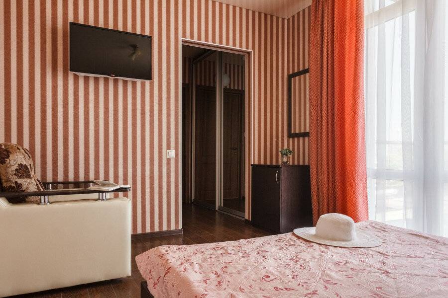 Фотографии номера 2 взрослых + 2 детей в Отеле Омега Витязево